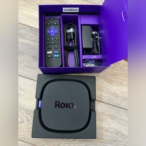 Roku Ultra 4802x full set with box
